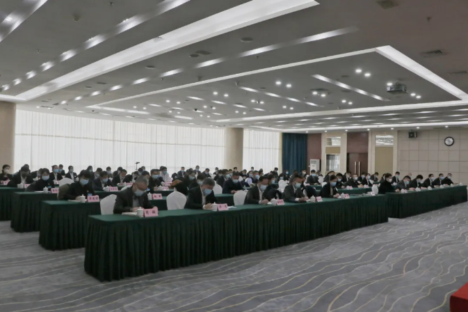 人生就是博集团、温泉集团举办贯彻落实市第十三次党代会精神宣讲报告会(图3)