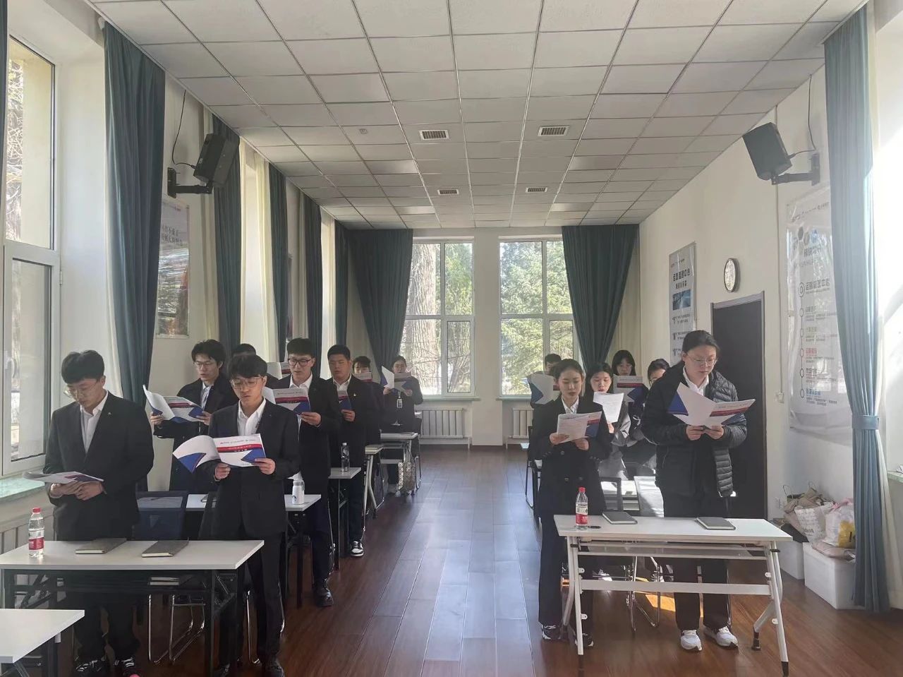 学习新知识，感悟新内涵——人生就是博集团、温泉集团、公服集团新生培训迎来阶段性成果